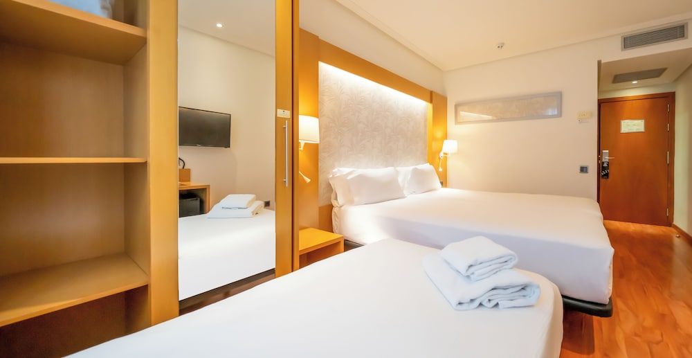 Triple Room (3 Adults) photo 2