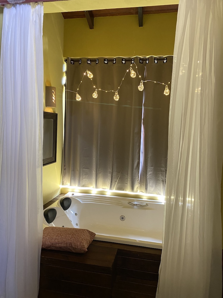 Standard Double or Twin Room, 3 Bedrooms photo 3