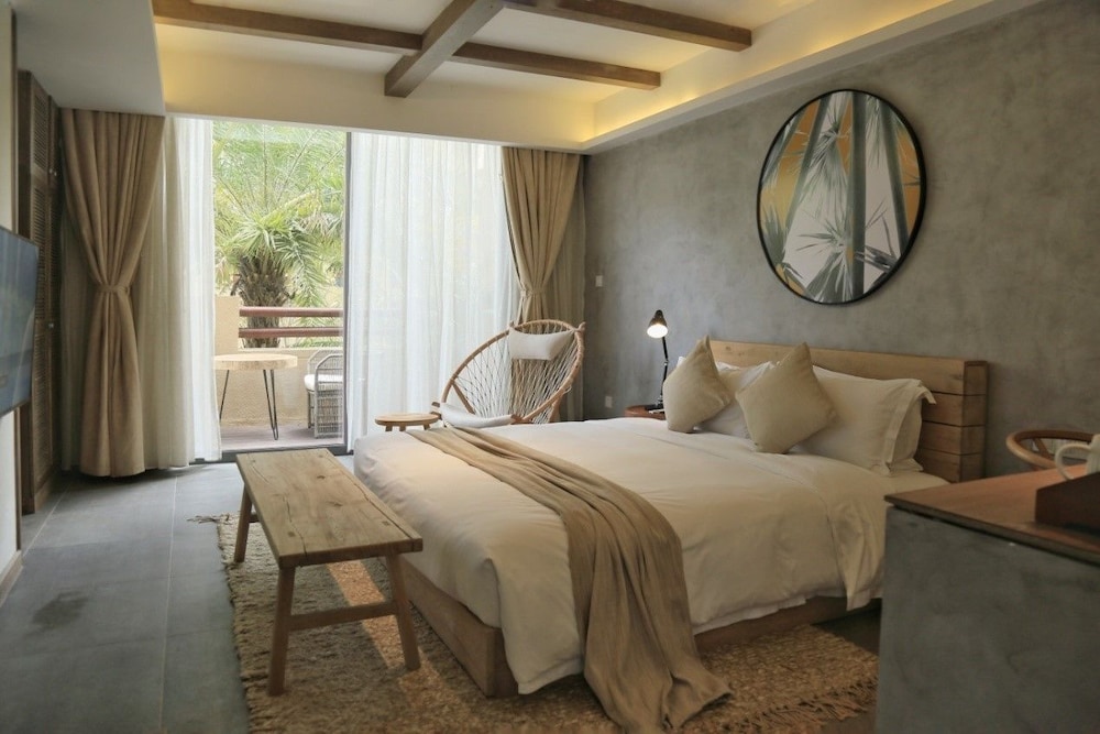 Superior Villa,One King Bed