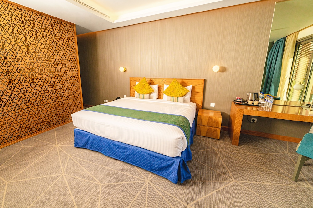 Luxury Suite photo 2