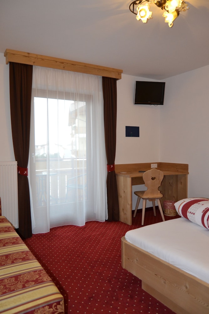 Standard Double Room, Balcony - Photo 2