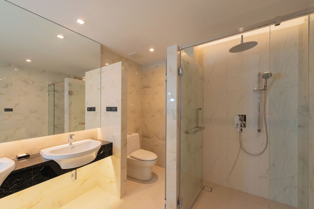 Deluxe Triple Room - Photo 7
