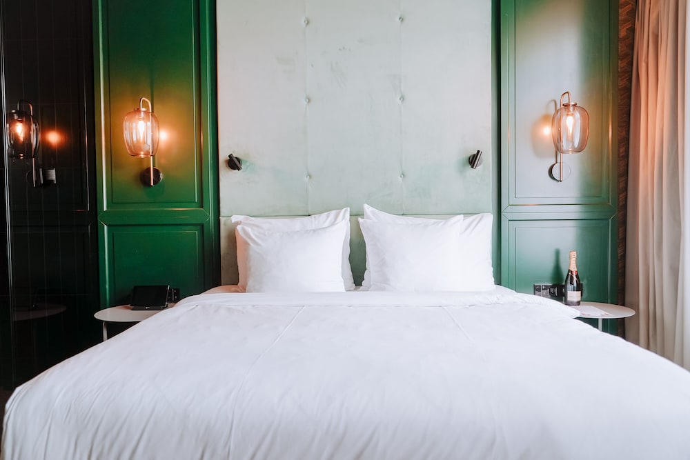 Deluxe Double Room, 1 King Bed photo 3