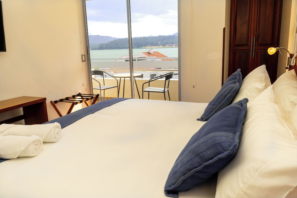 Junior Suite, Lake View photo 1