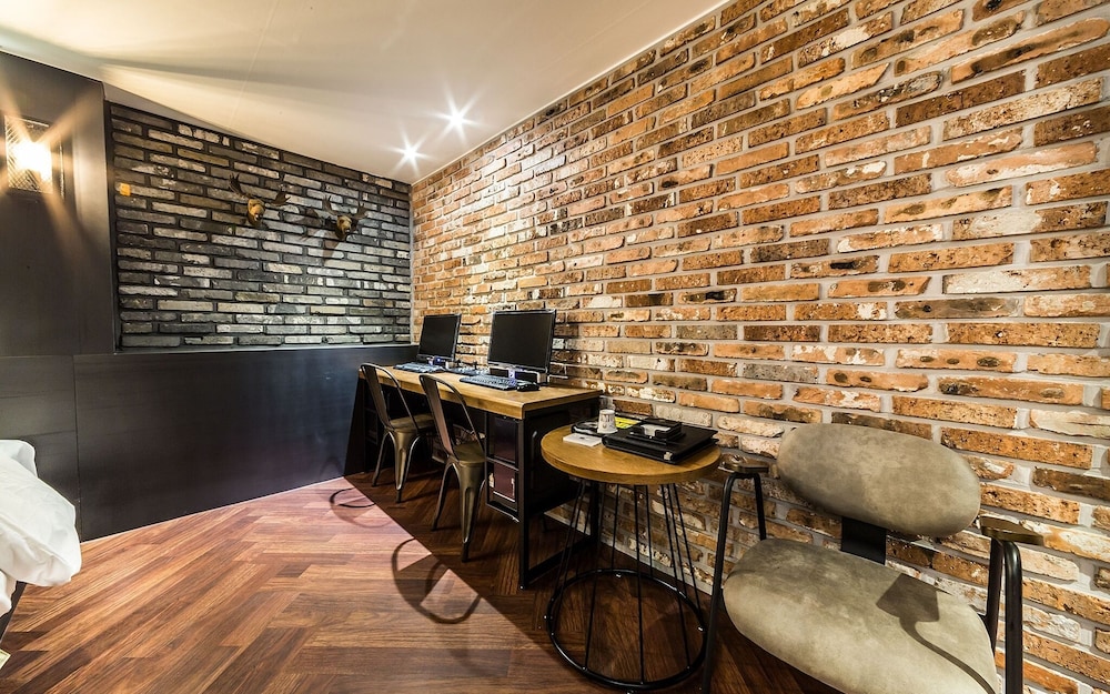 Room (VIP (OTT)) photo 3