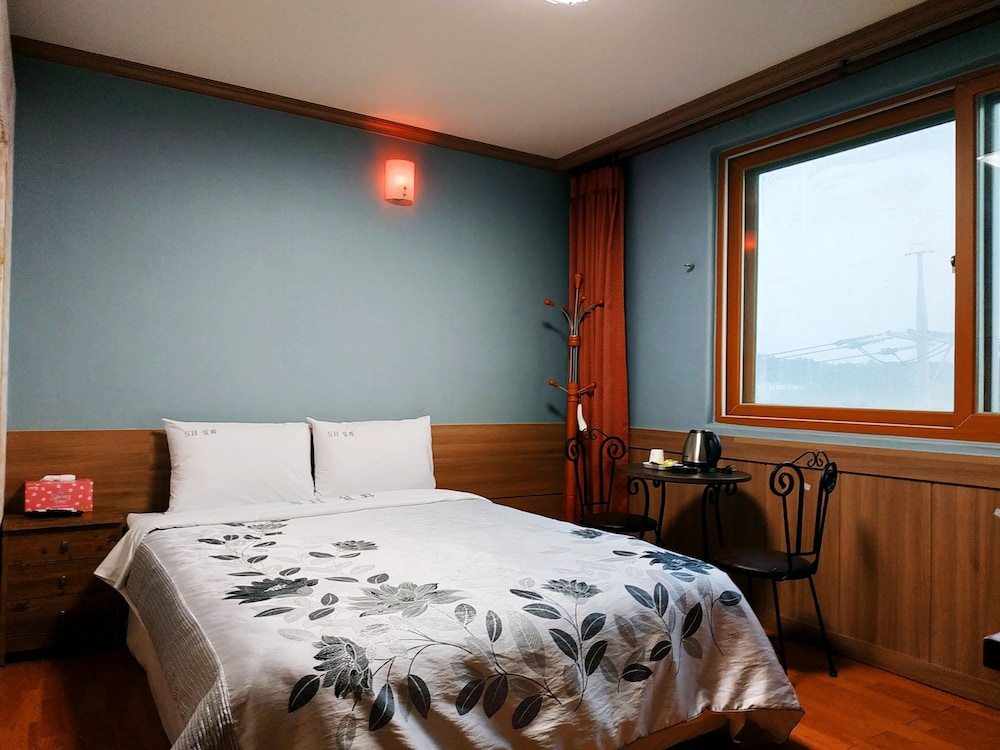 Standard Double Room photo 2