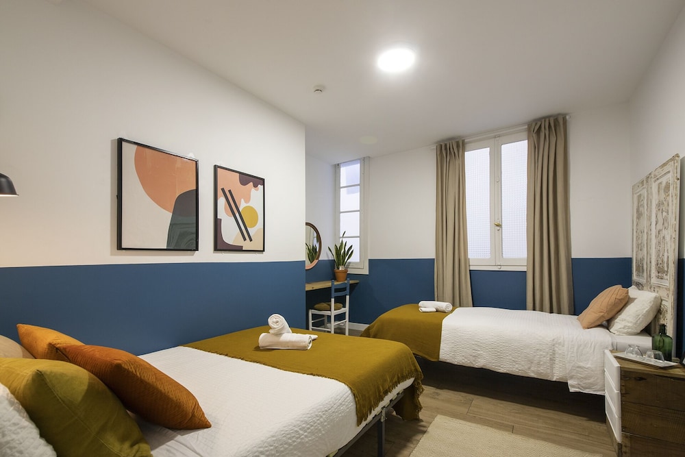Basic Triple Room, Shared Bathroom