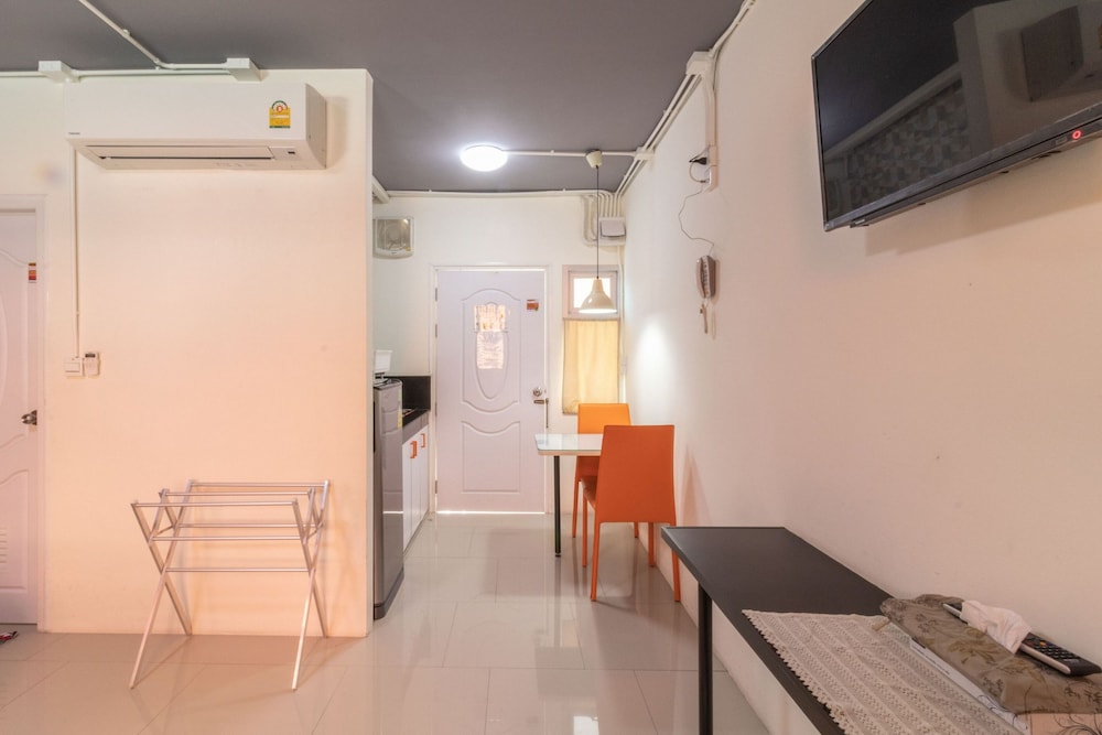 Single Room photo 2
