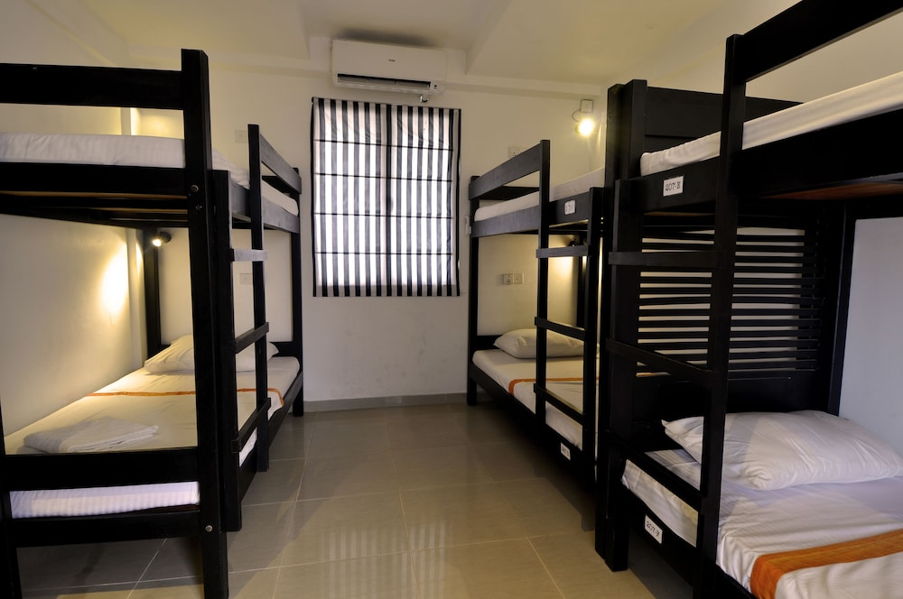 Shared Dormitory (6 Bed Dormitory Room)