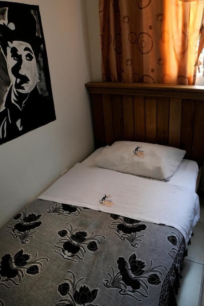Classic Single Room