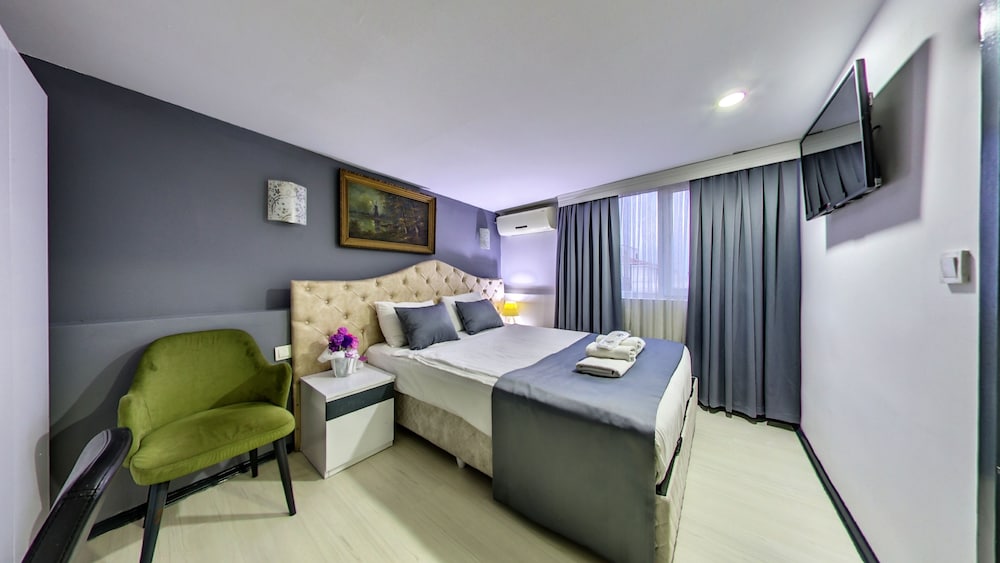 Basic Double Room photo 3