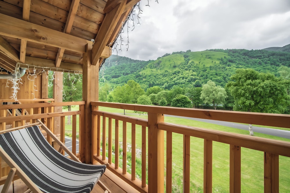 Room, 1 Double Bed, Balcony (Park view) - Photo 2