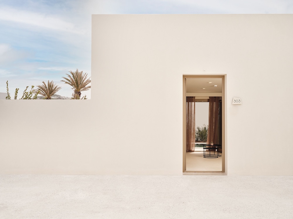 Harmonia Private Pool Bungalow - Photo 4