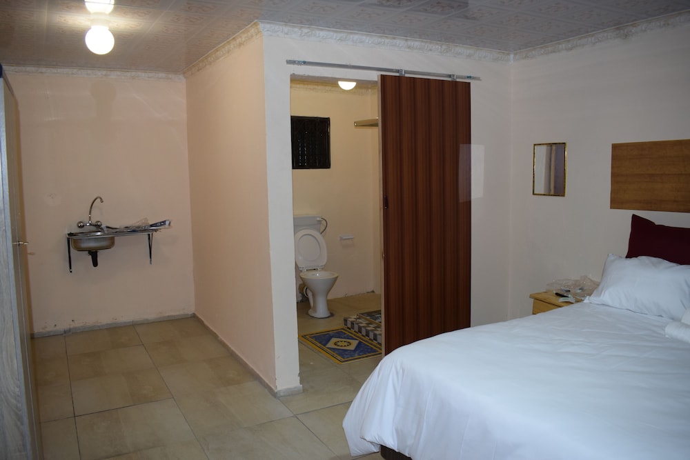 Standard Room photo 3