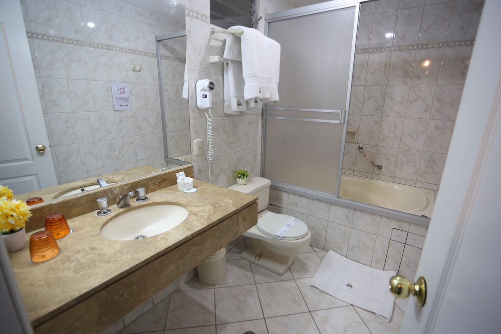 Double or Twin Room photo 2