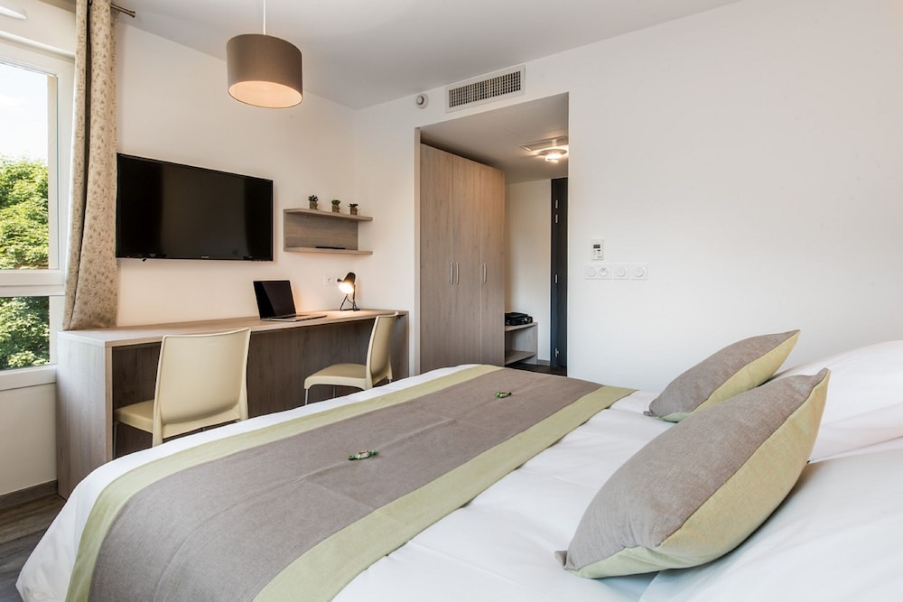 Double or Twin Room photo 3