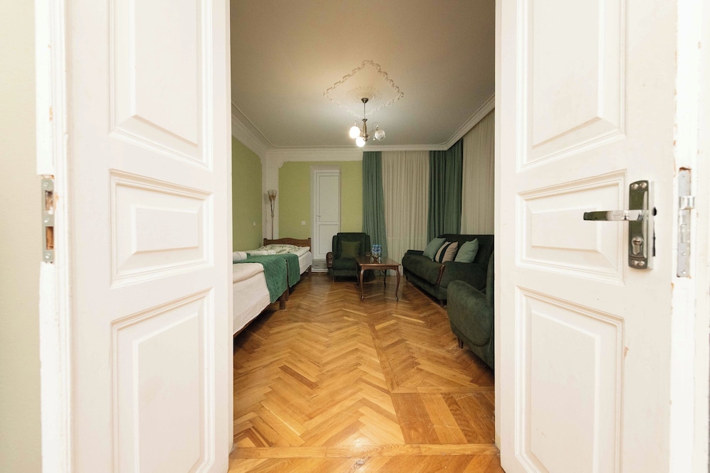 Superior Apartment photo 3