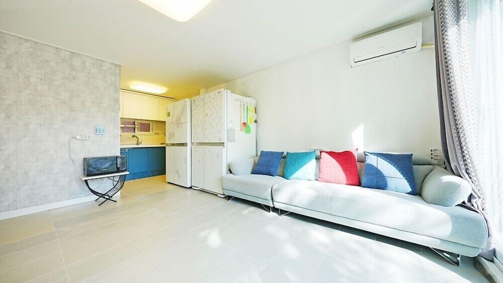 Room (the four seasons) photo 3
