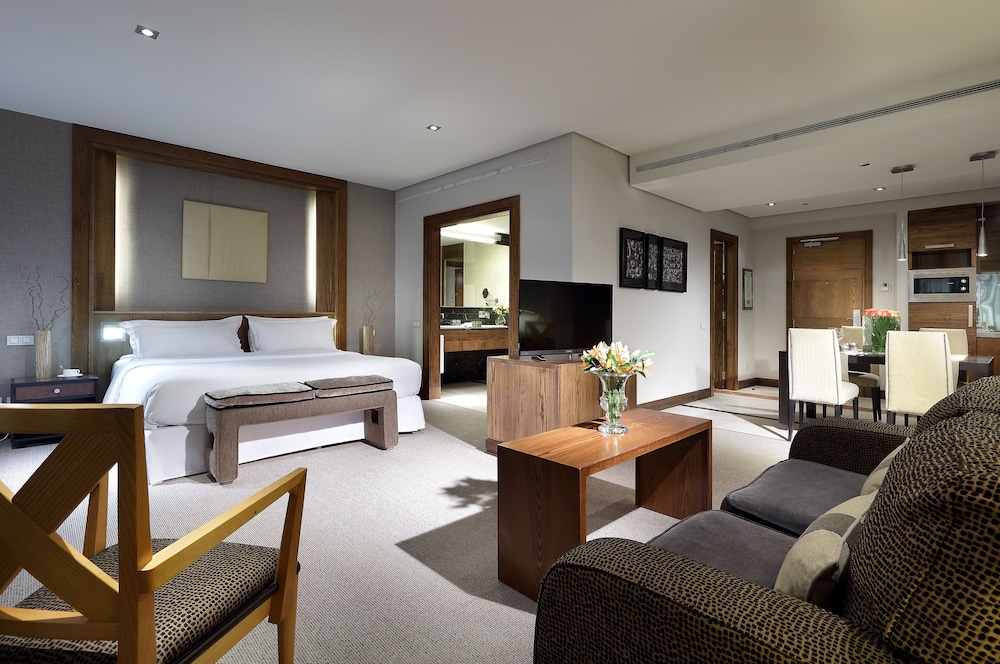 Quadruple Room - Photo 1