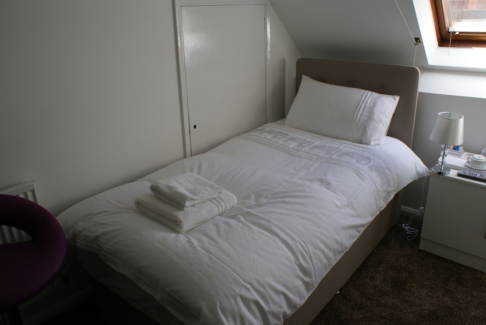 Single Room (Shared Toilet 14) photo 2