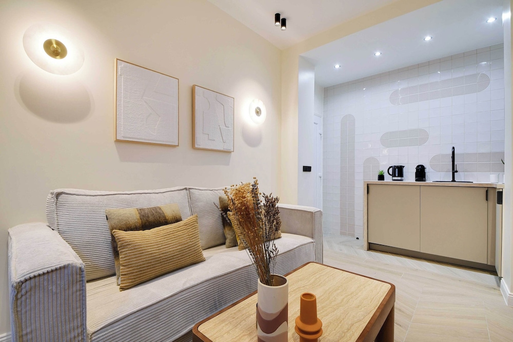 Apartment photo 1