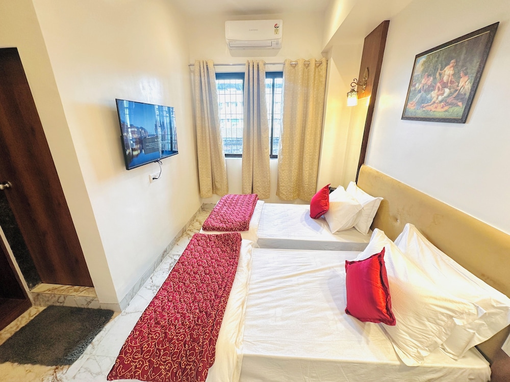 Family Double Or Twin Room, City View photo 2