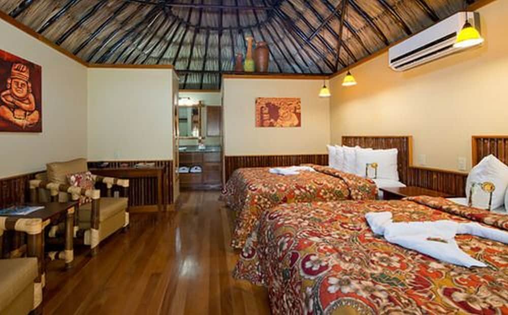 Seaside Deluxe, 2 Queen Beds