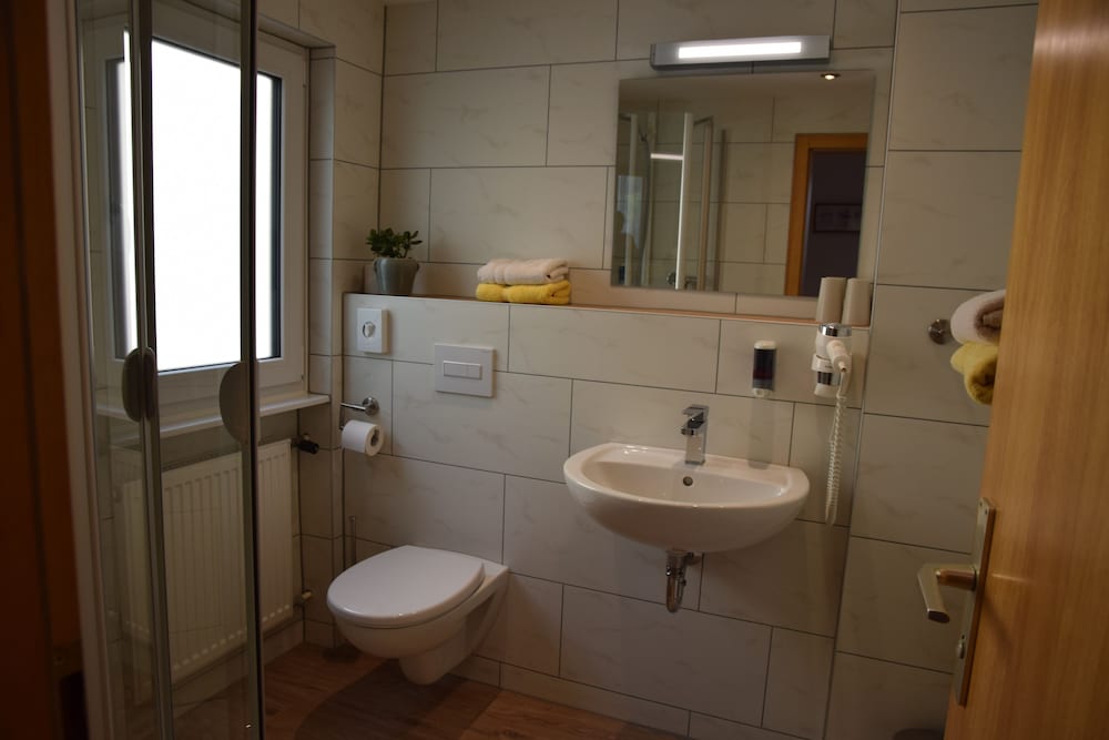 Standard Triple Room photo 3