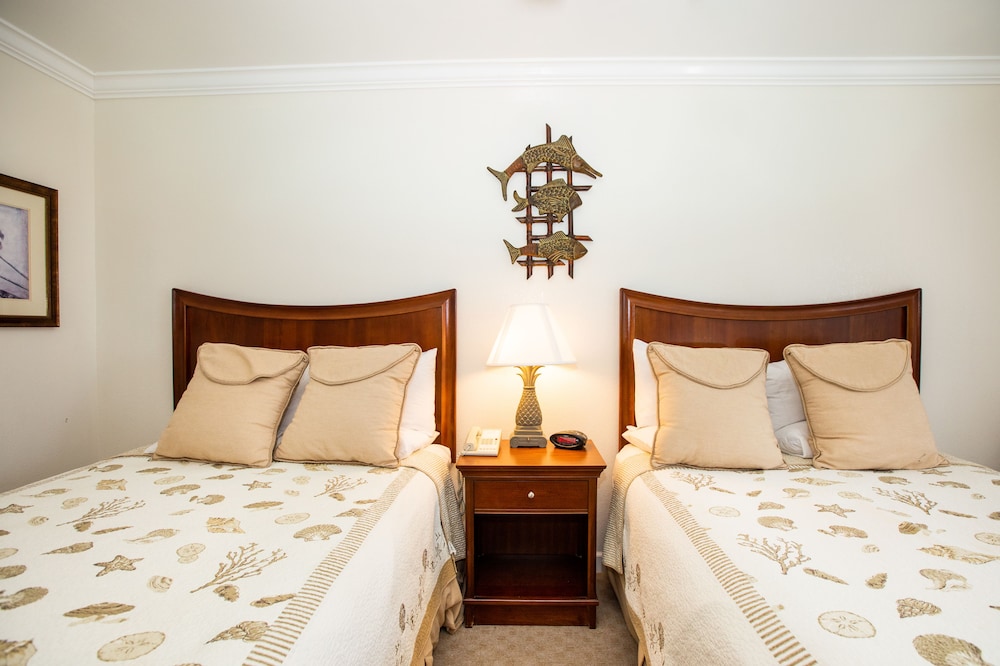 Suite, 1 Bedroom, Balcony (2 Queens and sofa bed) photo 3