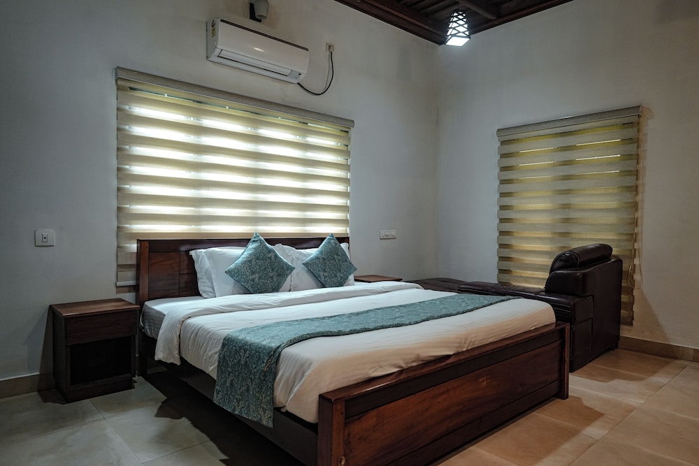 Family Double Room, Balcony, Garden View