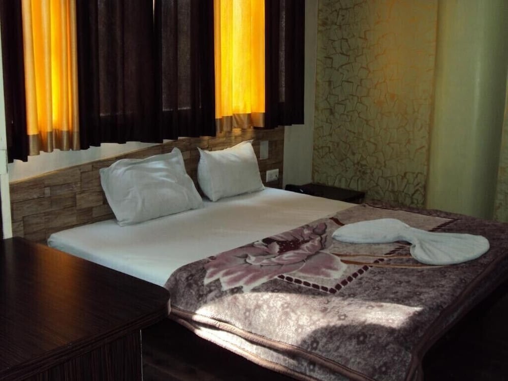 Deluxe Room - Photo 1