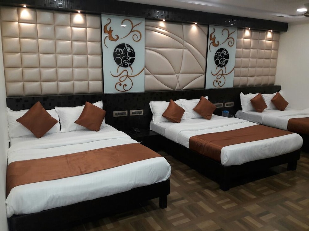 Family Room, 3 Bedrooms