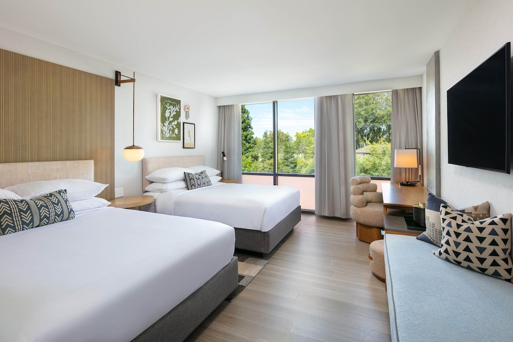 Room, 2 Queen Beds - Photo 1