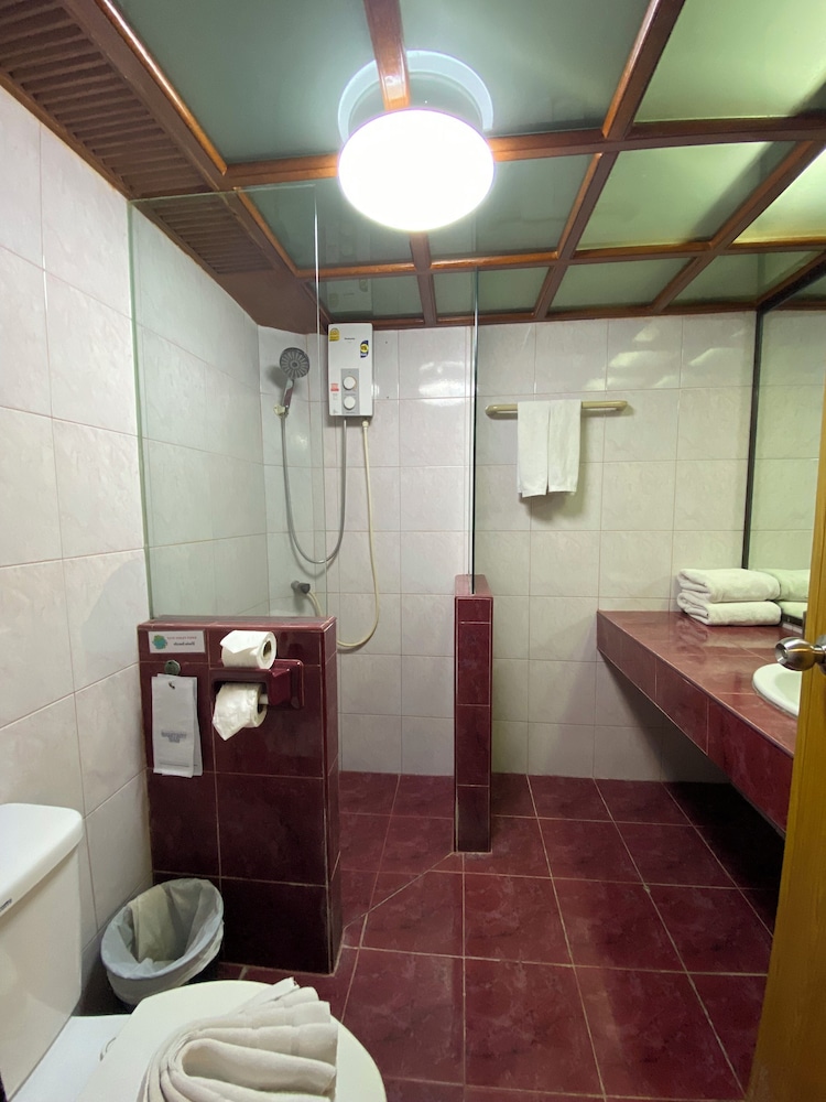 Standard Building Room - Photo 6
