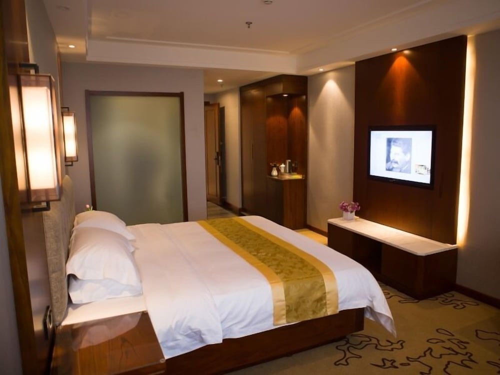 Superior Room, 1 King Bed