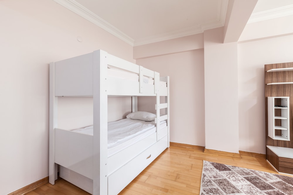 Family Apartment, 2 Bedrooms, Smoking photo 1