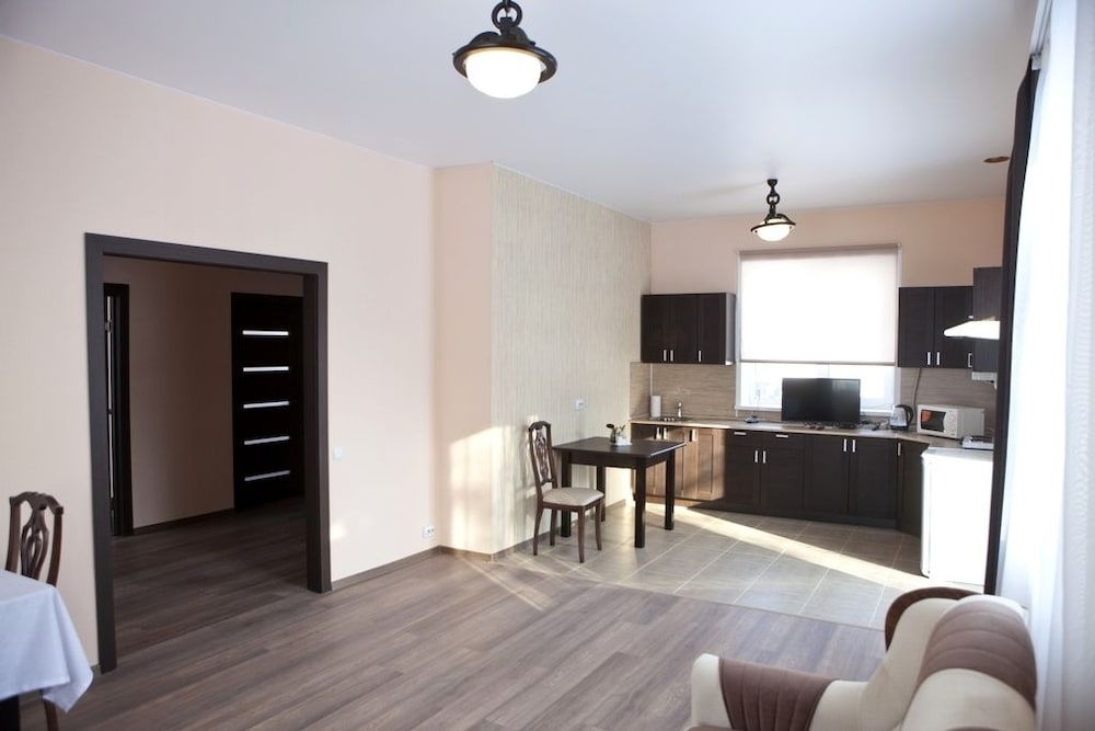 Family Room, Multiple Beds