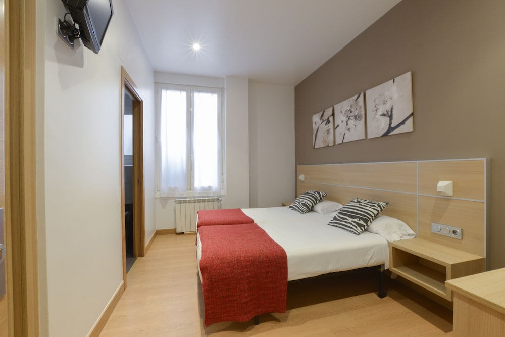 Habitación Doble o Twin con Vista al Patio (Interior)