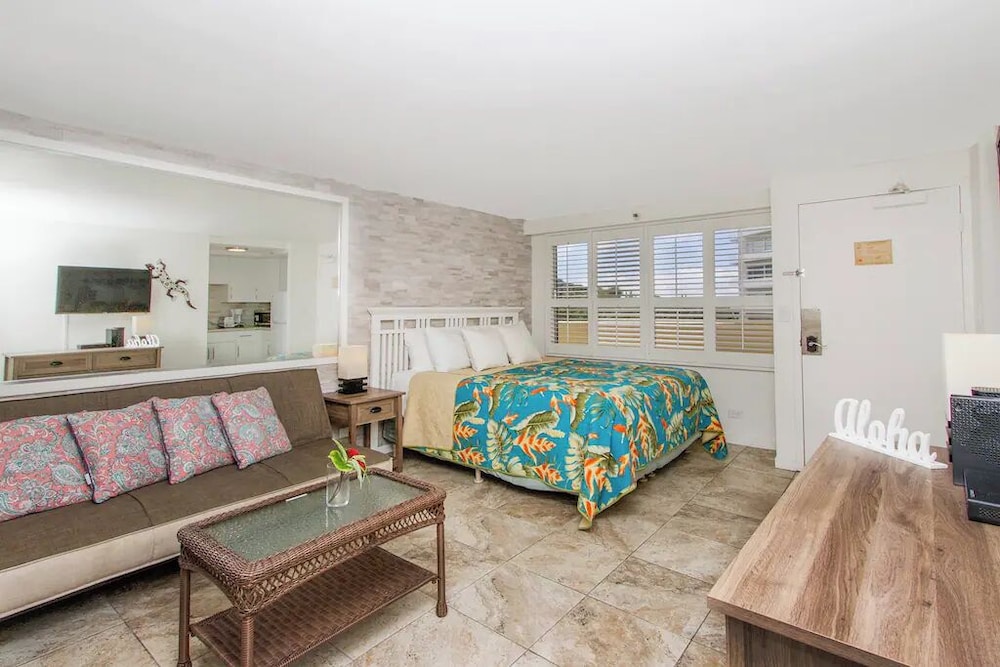 Signature Condo