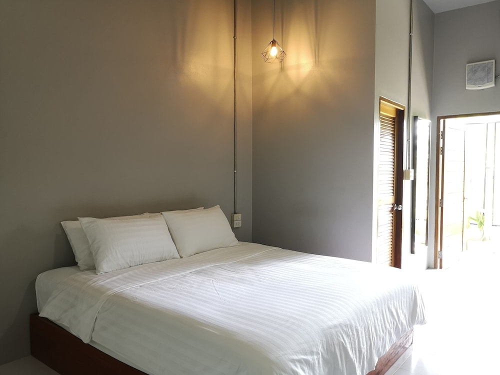 Standard Room photo 2