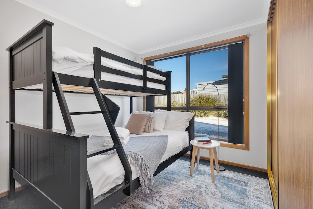 Self Contained Two Bedroom Executive Suite