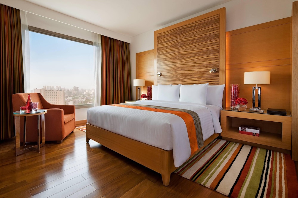 Club Suite, 1 Bedroom - Photo 4