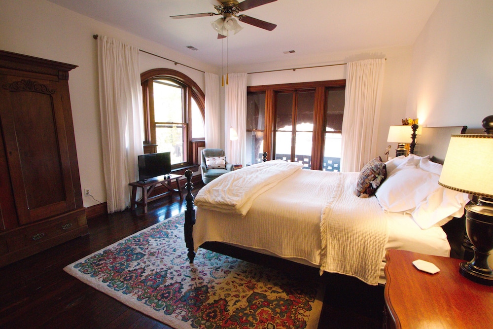 Premium Suite photo 2