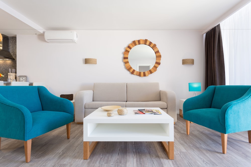 Luxury Apartment, 1 Bedroom, Sea View photo 3