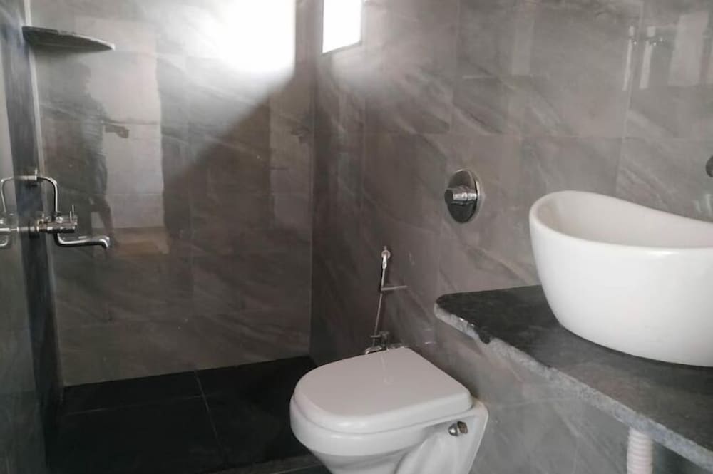 Deluxe Room - Photo 3