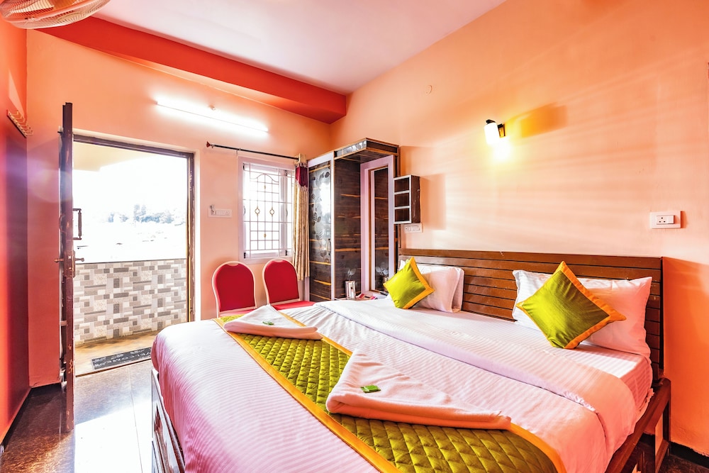 Deluxe Double Room - Photo 12
