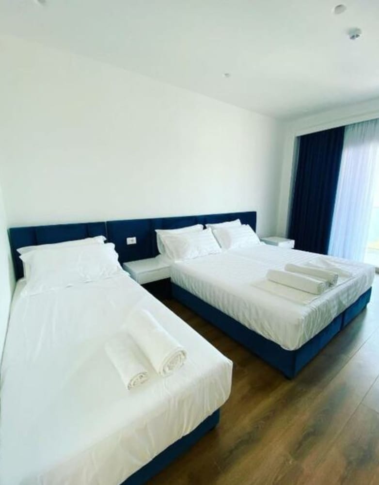 Basic Triple Room