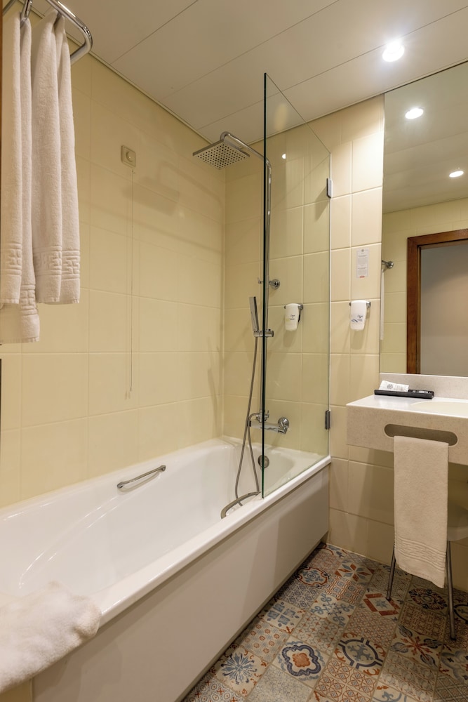 Triple Room - Photo 5
