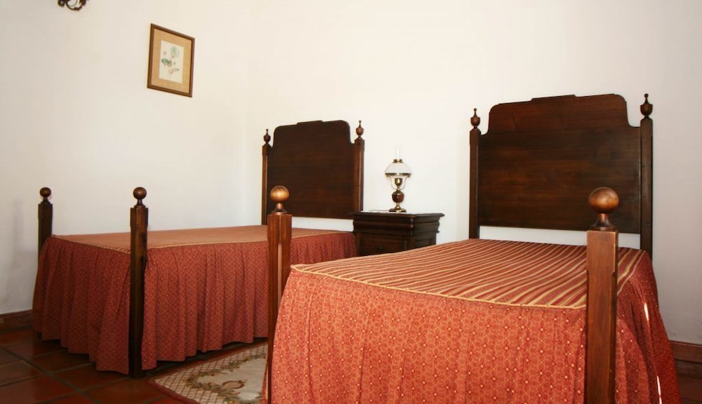 Basic Double Room, Pool View (5)