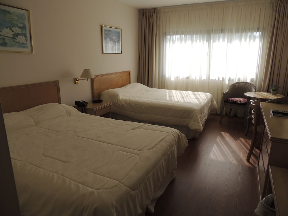 Superior Twin Room, Ocean View photo 2